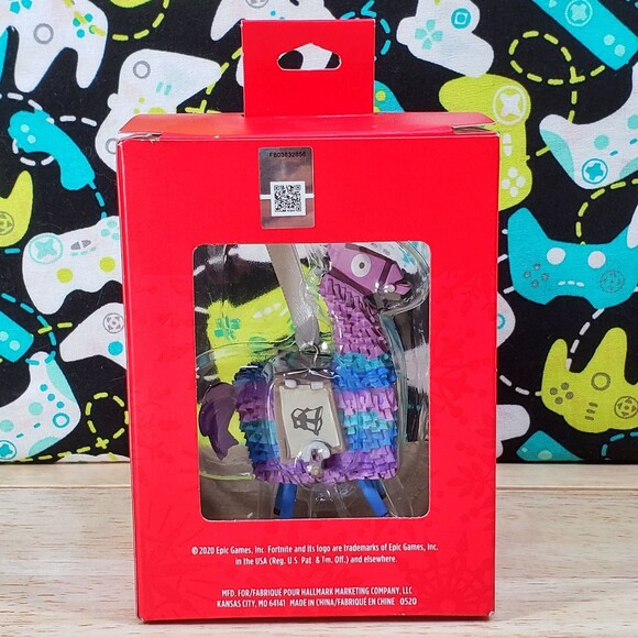 Hallmark Fortnite Loot Llama 3.5" Gamers Christmas Tree Ornament Keepsake New - Picture 4 of 10